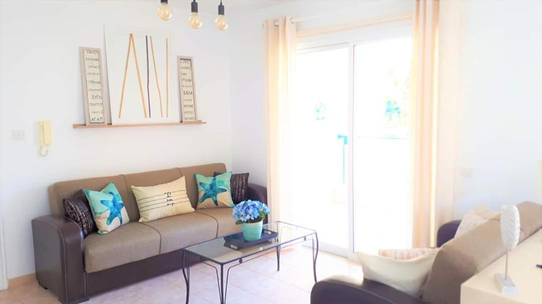 Pafia Modern Apartment Пафос Экстерьер фото